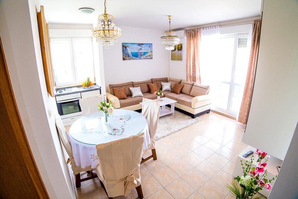 Split Apartments Shell Экстерьер фото